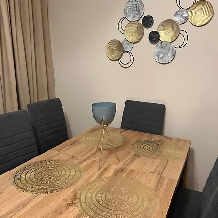 Orientarium Zoo Atlas Arena Retkinia District Parking דירה לודז'