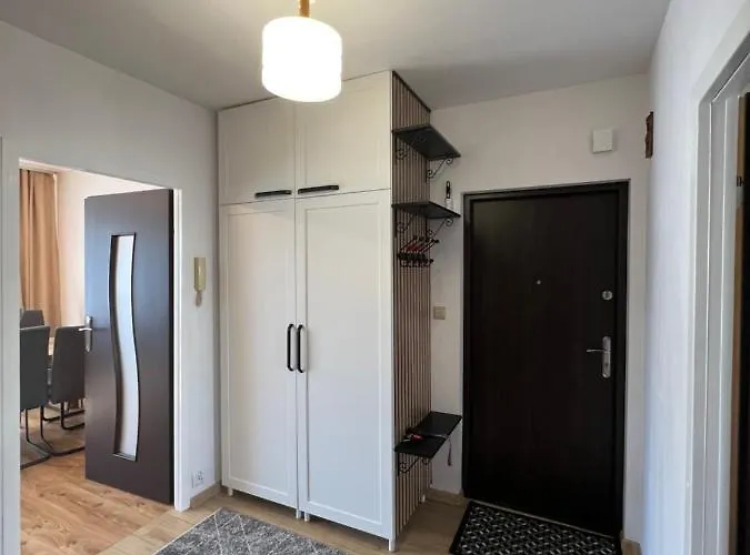 Apartment Orientarium Zoo Atlas Arena Retkinia District Parking